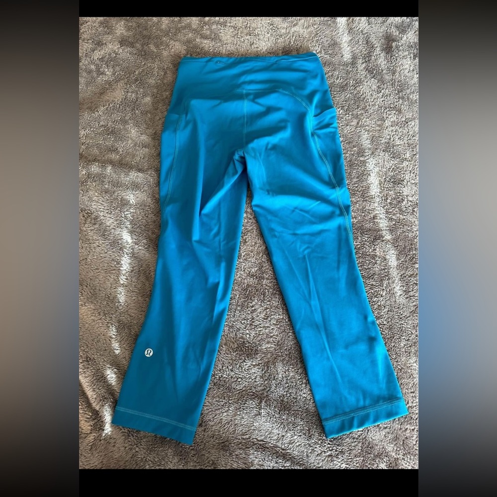 Teal Lululemon cropped leggings - Picture 2 of 3